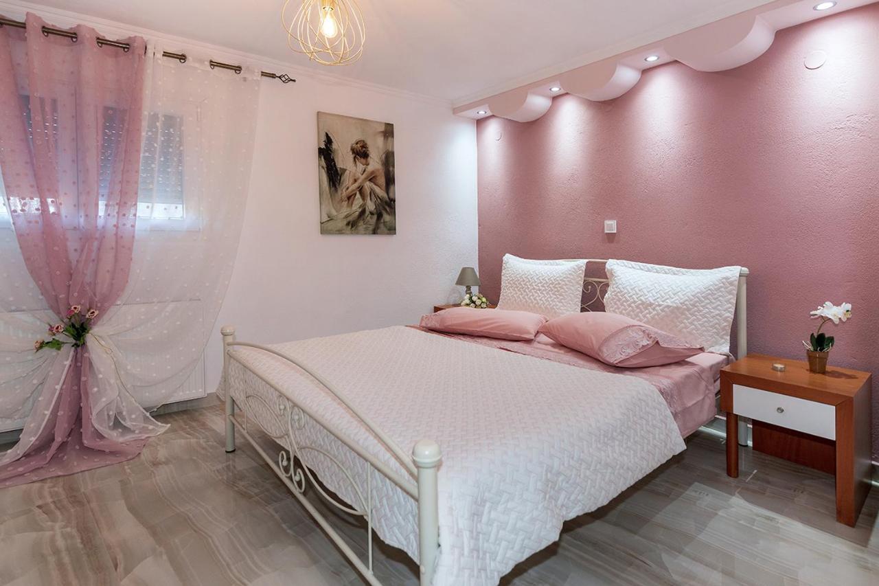 Rentinis Apartments 尼基季 外观 照片